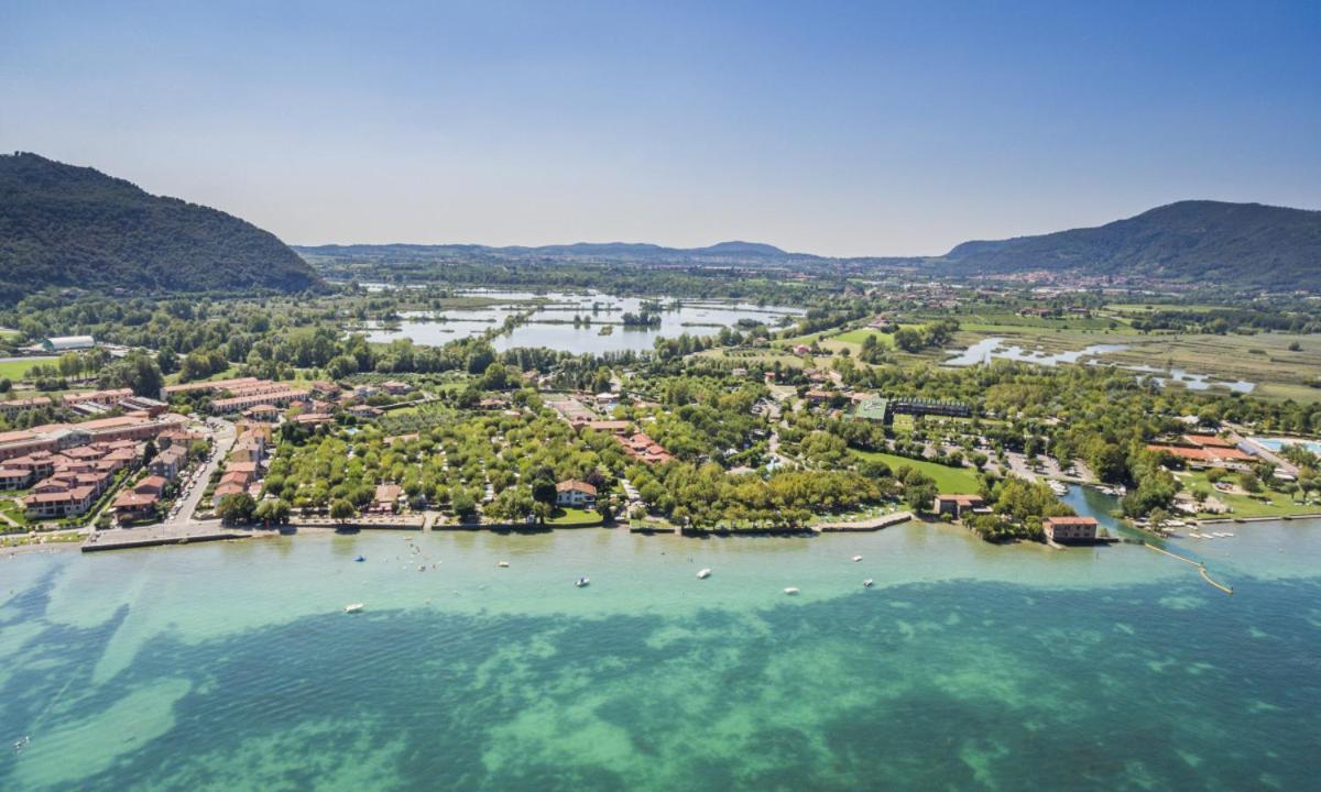 Estivo Premium Deluxe Mobile Homes On Camping Del Sole Village Iseo Ngoại thất bức ảnh