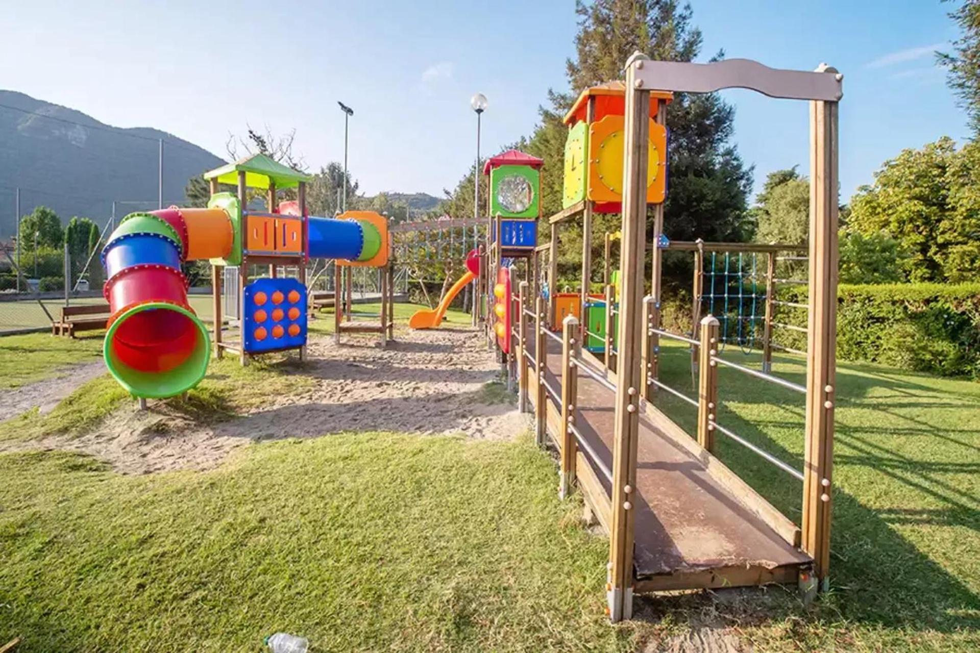 Estivo Premium Deluxe Mobile Homes On Camping Del Sole Village Iseo Ngoại thất bức ảnh