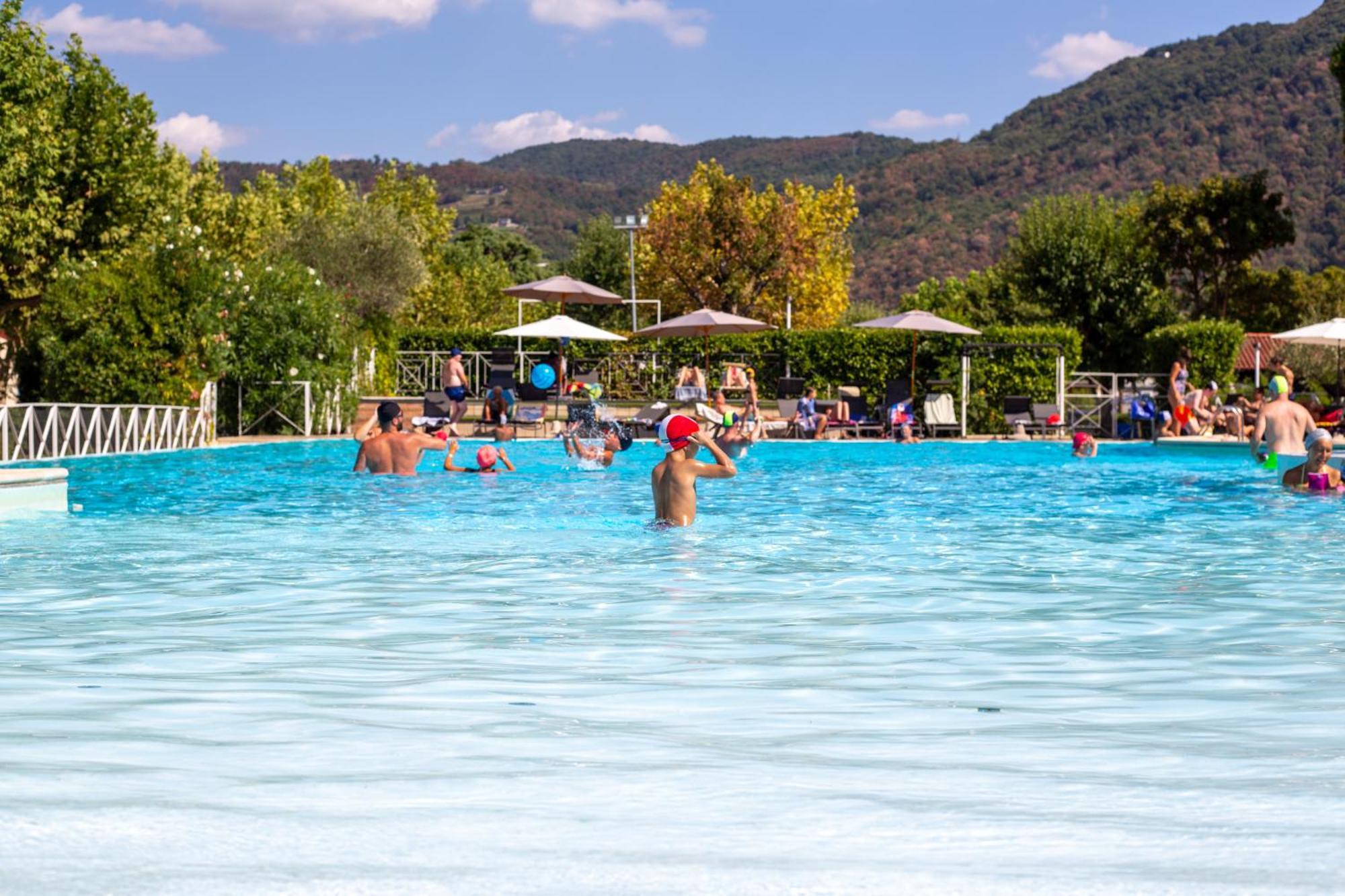 Estivo Premium Deluxe Mobile Homes On Camping Del Sole Village Iseo Ngoại thất bức ảnh