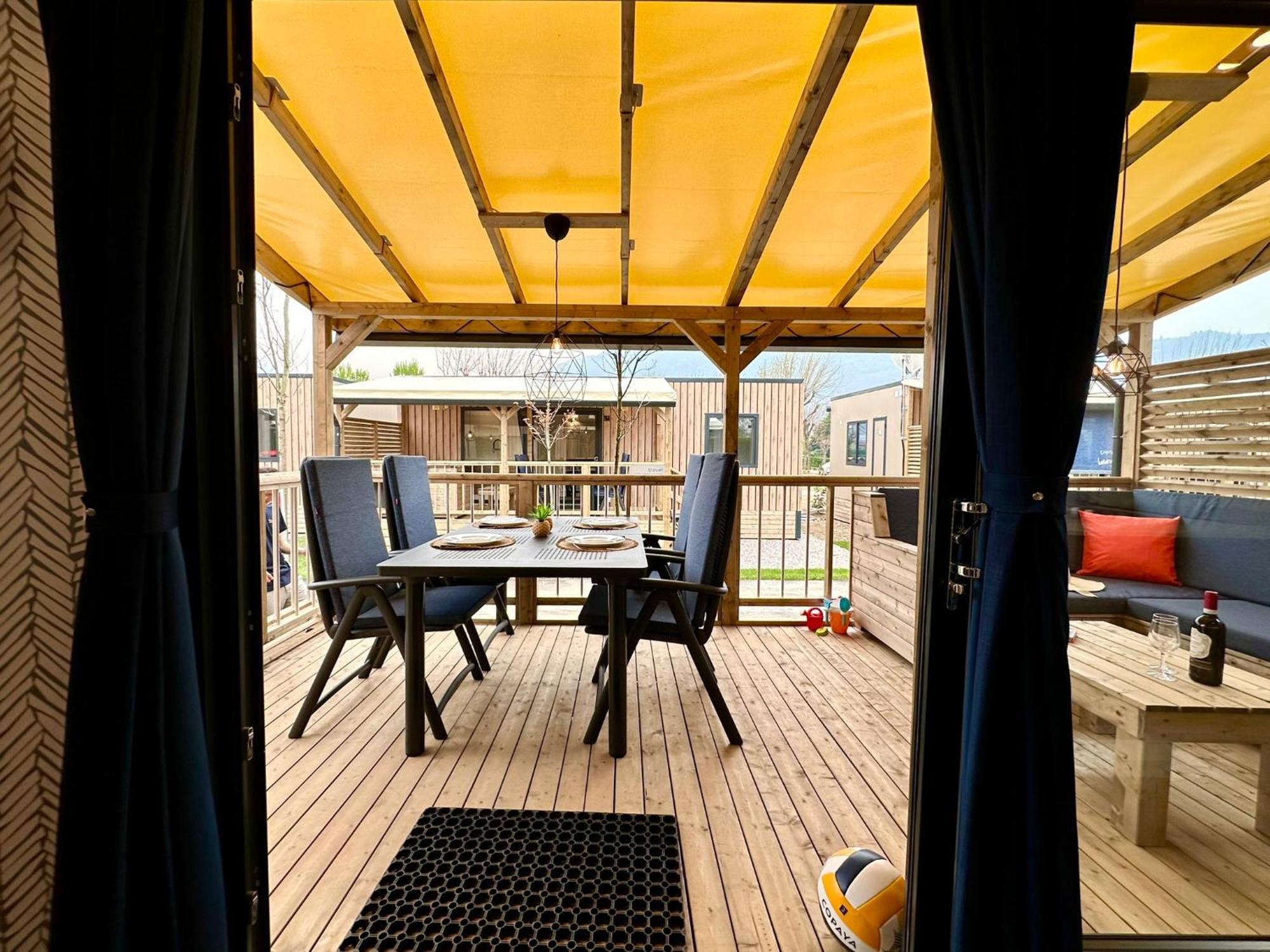 Estivo Premium Deluxe Mobile Homes On Camping Del Sole Village Iseo Ngoại thất bức ảnh